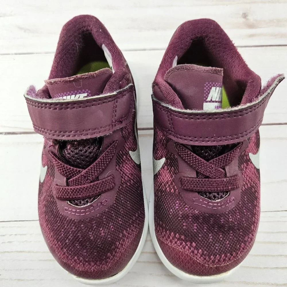 Nike Free RN Sneakers Size 5C Raspberry Pink Purple Toddler Preschool 904261-601